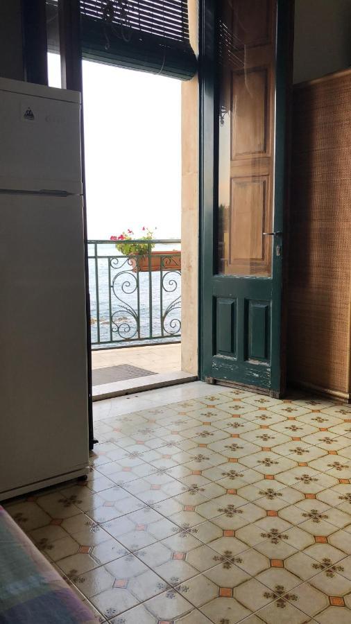 Hostel Beach House Giardini-Naxos Exterior foto